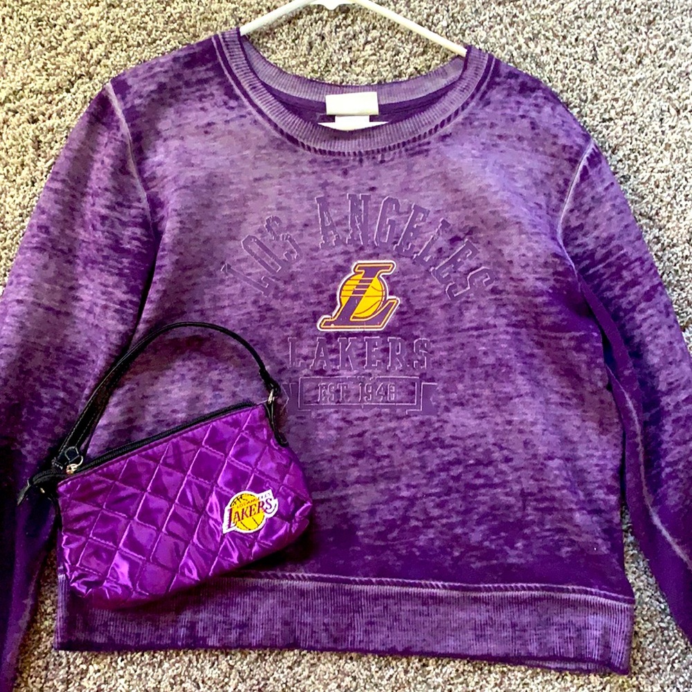 LAKERS WOMENS SWEATER AND PURSE TOGETHER 💜💛
